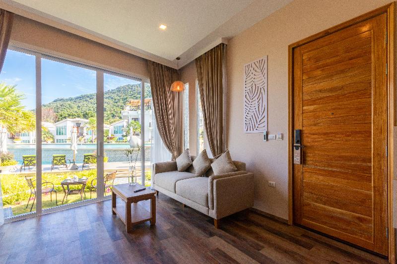 Vannee Golden Sands Beachfront Resort - Oda