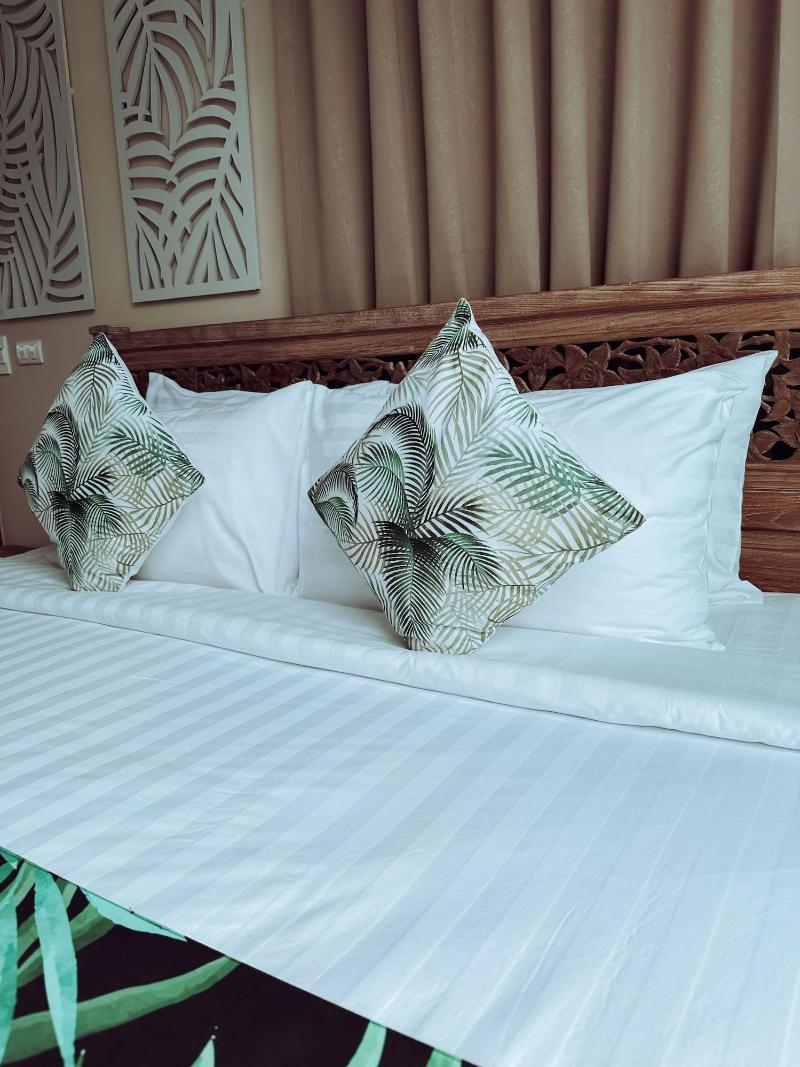 Vannee Golden Sands Beachfront Resort - Oda