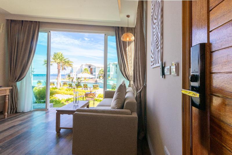 Vannee Golden Sands Beachfront Resort - Oda