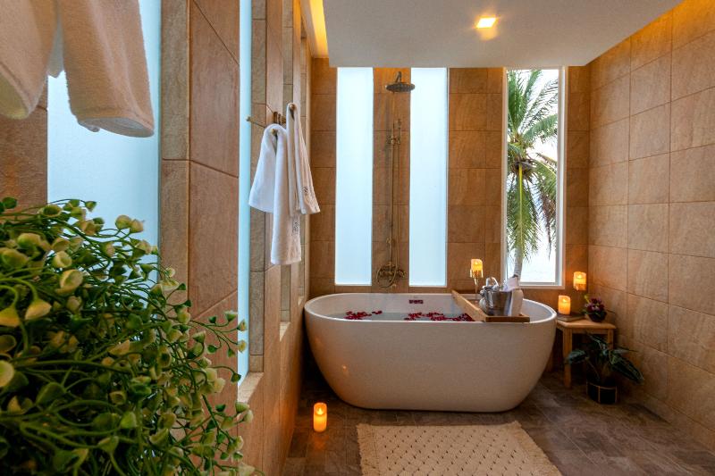 Vannee Golden Sands Beachfront Resort - Oda