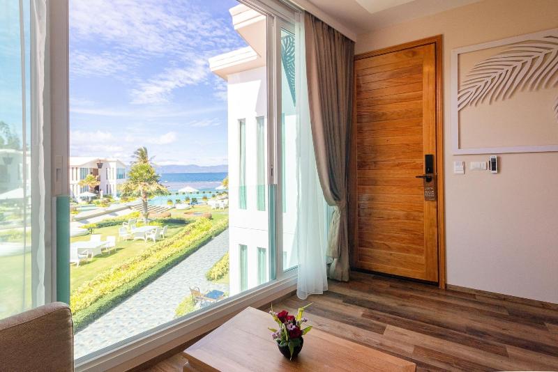 Vannee Golden Sands Beachfront Resort - Oda