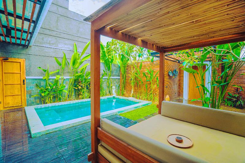 Villa Bulan Bali - Havuz
