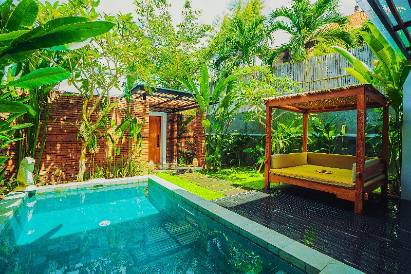 Villa Bulan Bali - Havuz