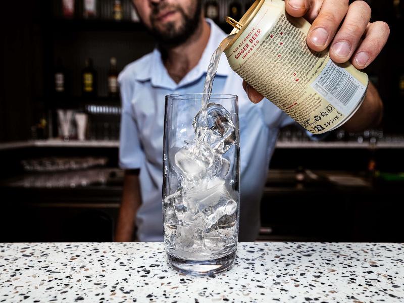 Ibis Styles Roznov - Bar