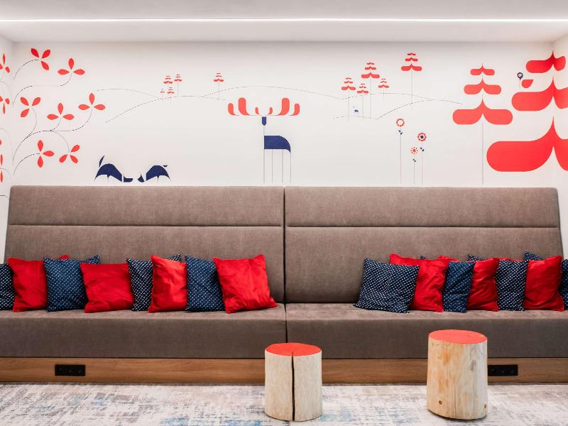 Ibis Styles Roznov - Lobi