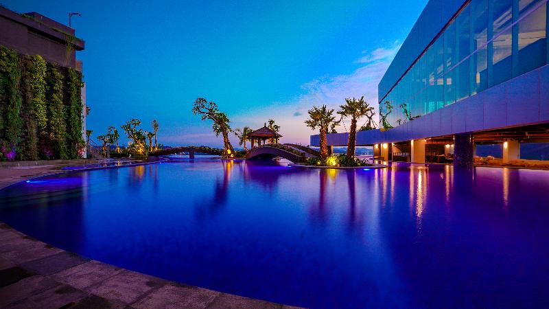 Fugo Hotel Samarinda - Havuz