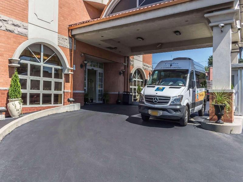 Comfort Inn & Suites Airport La Guardia Airport - Genel