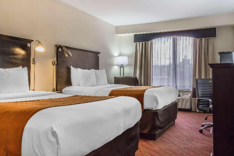 Comfort Inn & Suites Airport La Guardia Airport - Oda
