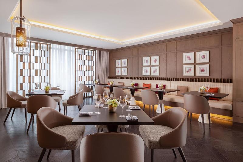 The Ritz Carlton Baku - Lobi