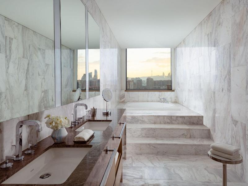 The Ritz Carlton Baku - Oda