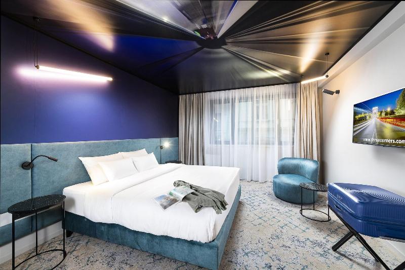 The Three Corners Downtown Edition Hotel - Oda