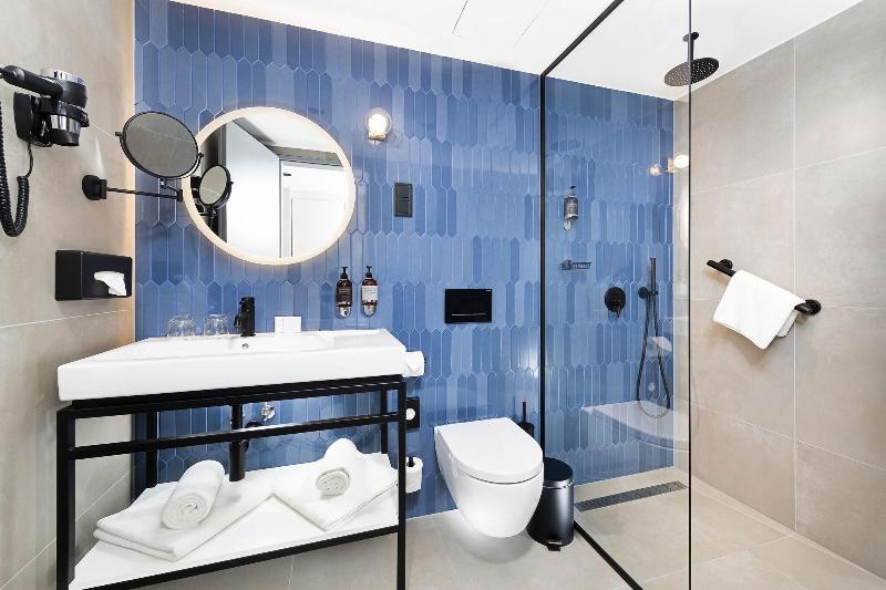 The Three Corners Downtown Edition Hotel - Oda