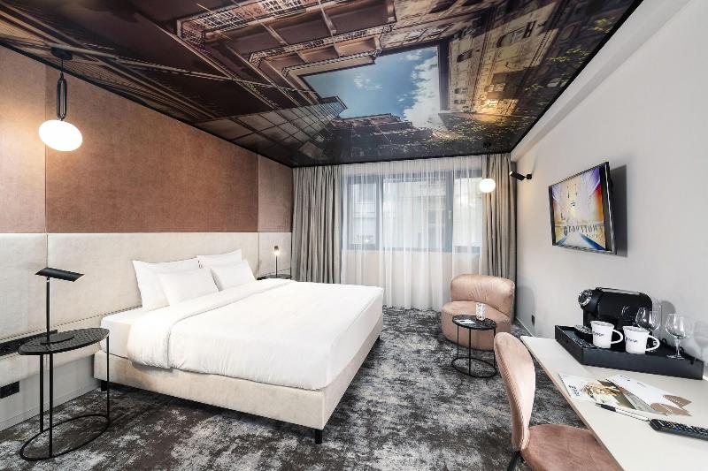 The Three Corners Downtown Edition Hotel - Oda