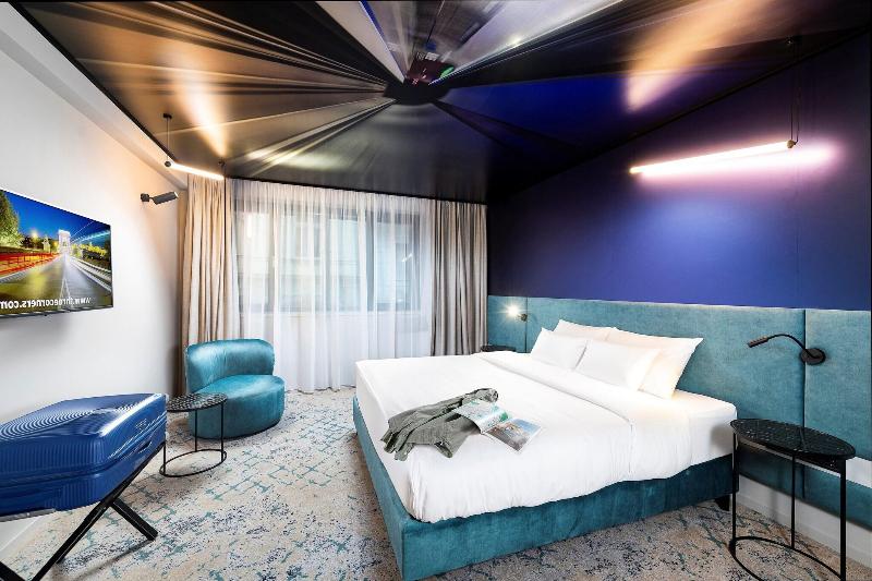 The Three Corners Downtown Edition Hotel - Oda