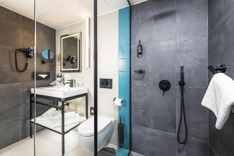 The Three Corners Downtown Edition Hotel - Oda
