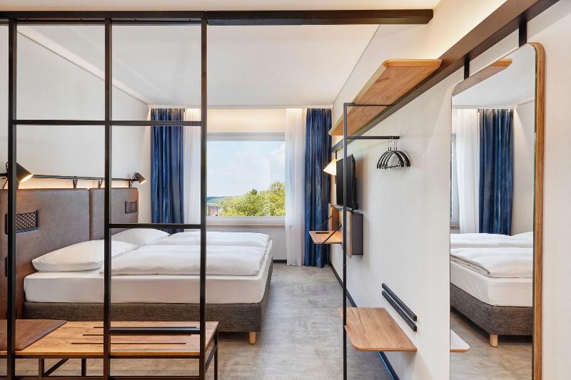H2 Hotel Duesseldorf City - Genel