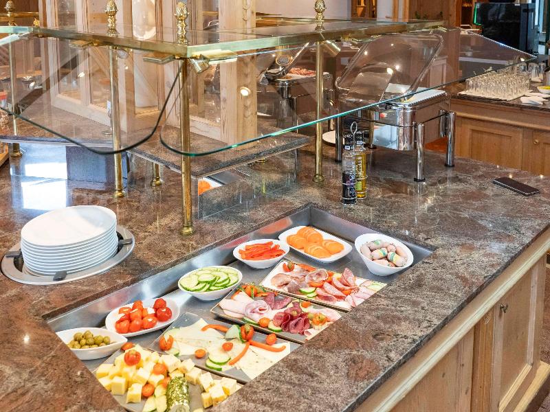 Atomis Hotel Munich Airport by Mercure - Restoran