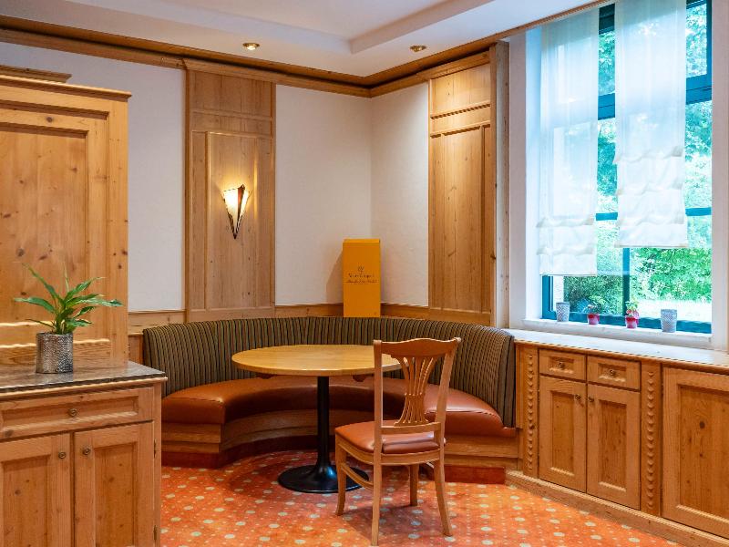 Atomis Hotel Munich Airport by Mercure - Restoran