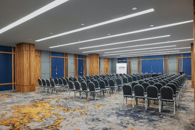 Aston Pekalongan Syariah Hotel and Conference - Toplantı