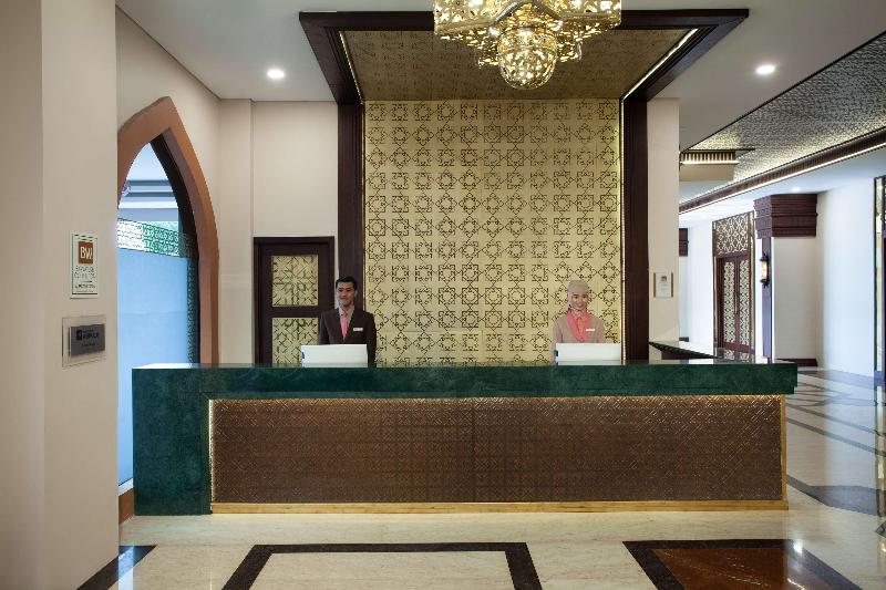 Alhambra Hotel Convention BW Signature Collection - Lobi