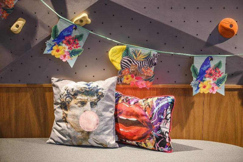 Moxy Dresden Neustadt - Genel