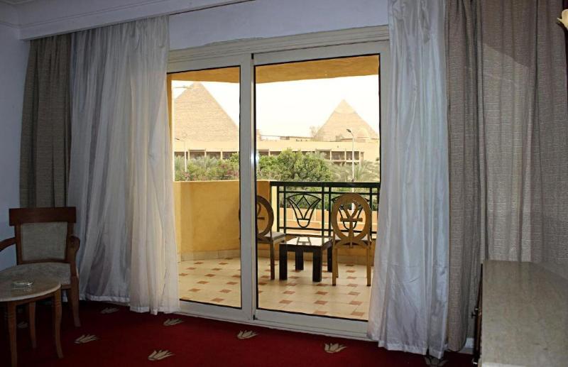 Regency Pyramids - Oda