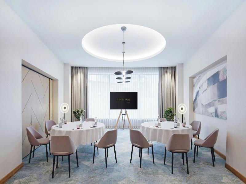Courtyard By Marriott Baku - Toplantı