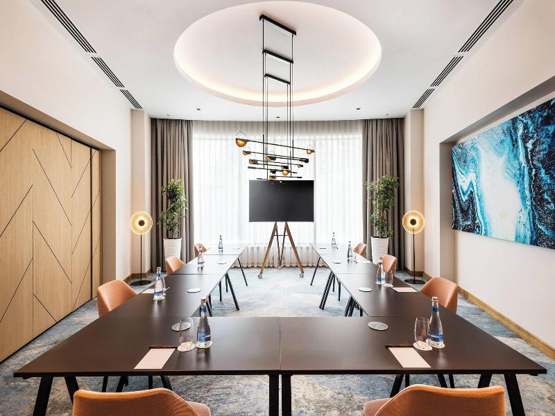 Courtyard By Marriott Baku - Toplantı