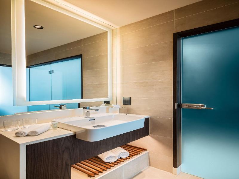 Courtyard By Marriott Baku - Oda