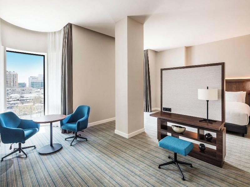 Courtyard By Marriott Baku - Oda