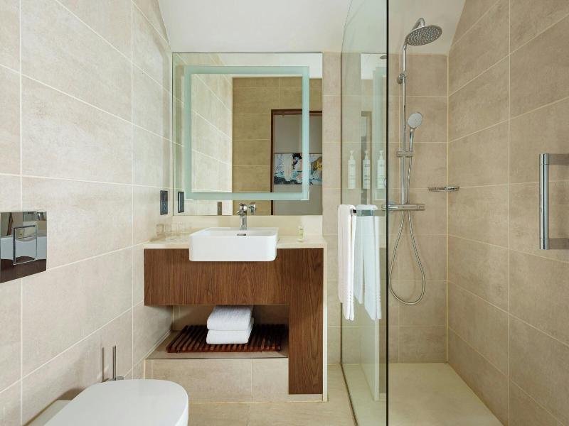 Courtyard By Marriott Baku - Oda