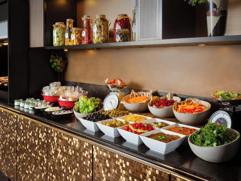 Courtyard By Marriott Baku - Restoran