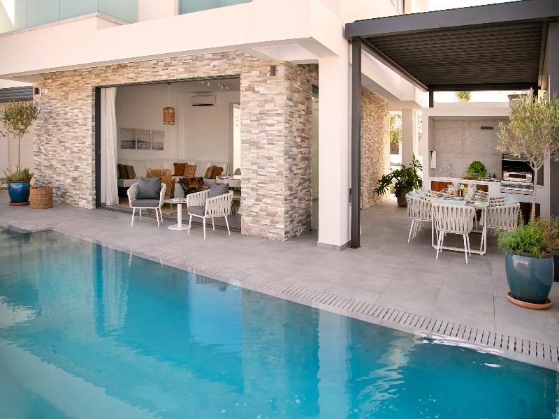 Chris Le Mare Gold Luxury Villa - Genel
