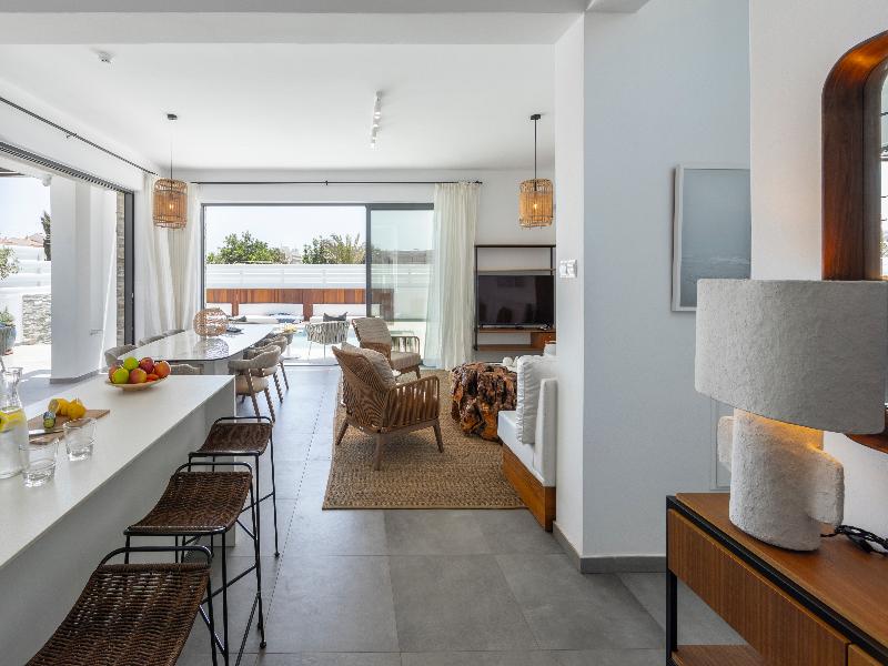 Chris Le Mare Gold Luxury Villa - Oda