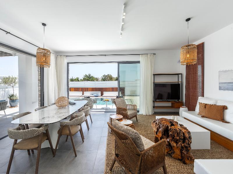 Chris Le Mare Gold Luxury Villa - Oda