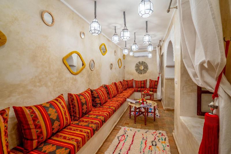 Riad Zahrat Al Sahara - Bar
