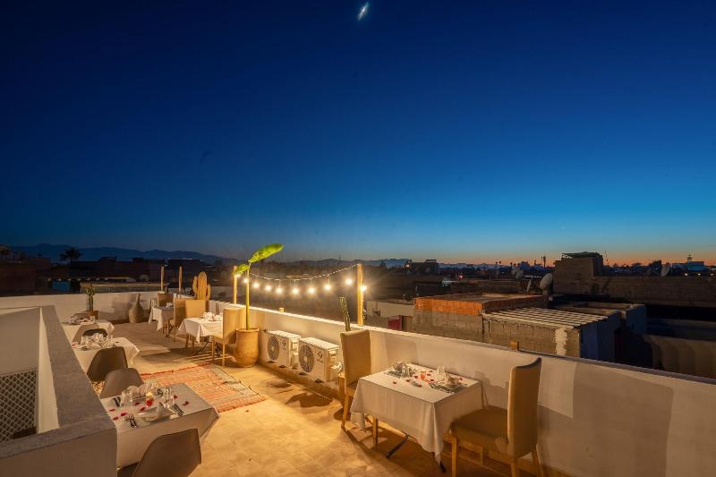 Riad Zahrat Al Sahara - Genel