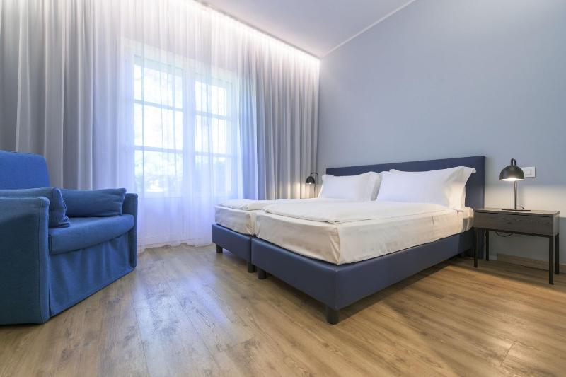 Regina Del Garda Suite - Lobi