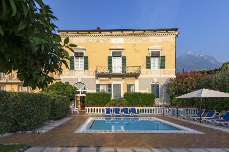 Regina Del Garda Suite - Restoran