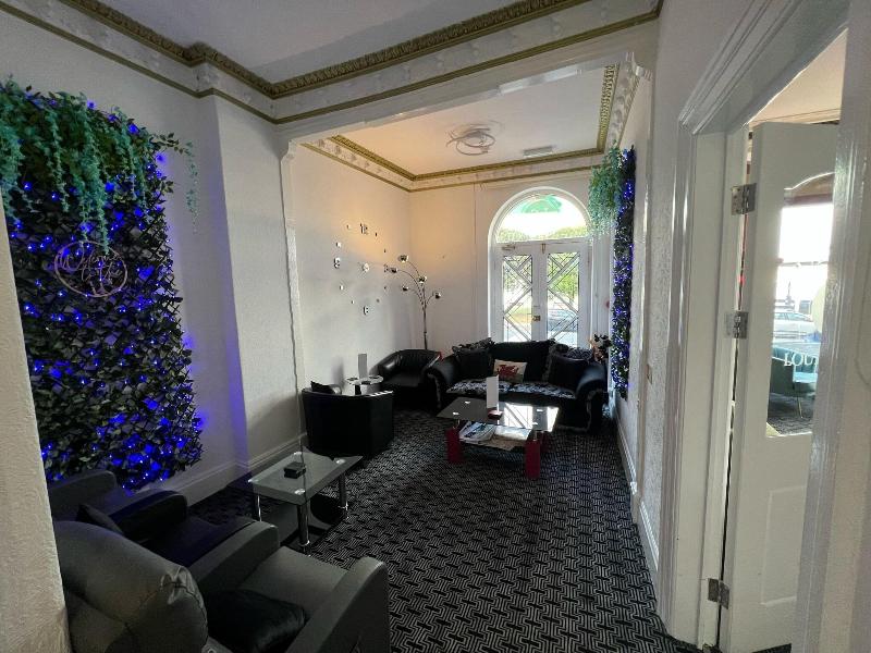 Lawton Lauriston Court - Lobi