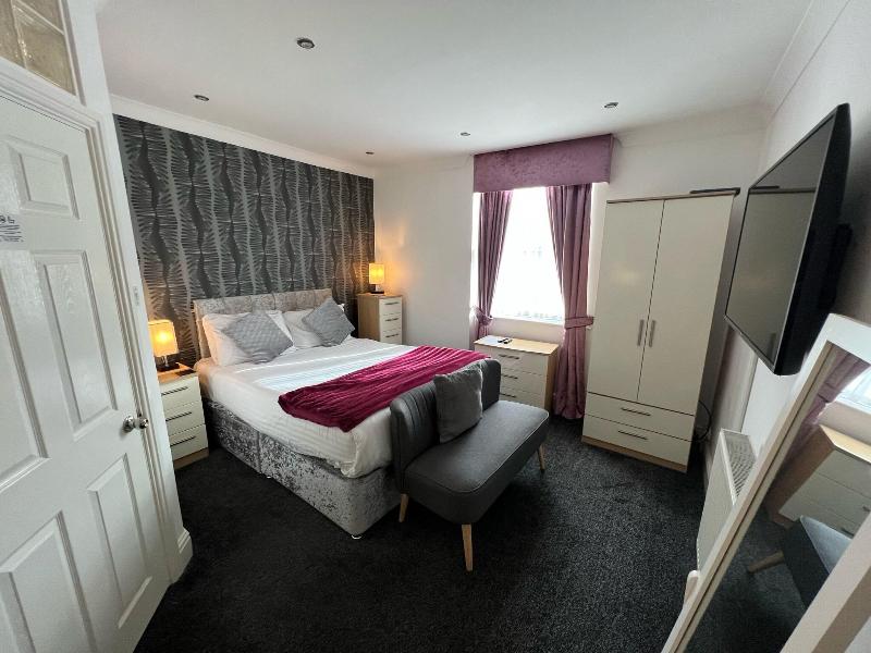 Lawton Lauriston Court - Oda