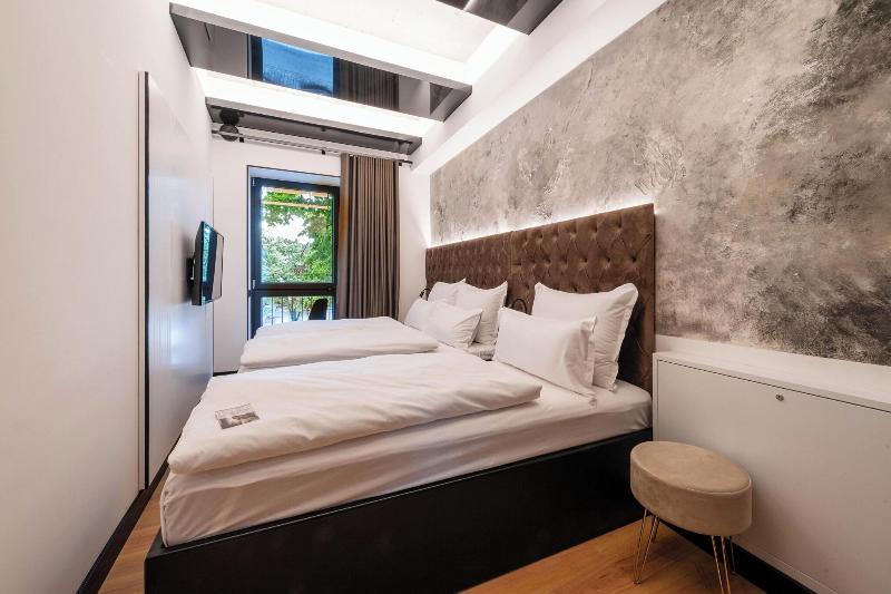 Hotel Am Beatles Platz - Oda