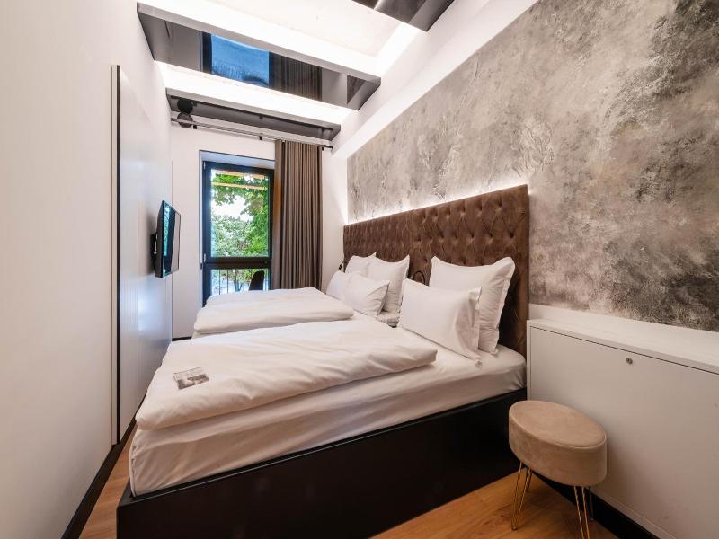 Hotel Am Beatles Platz - Oda