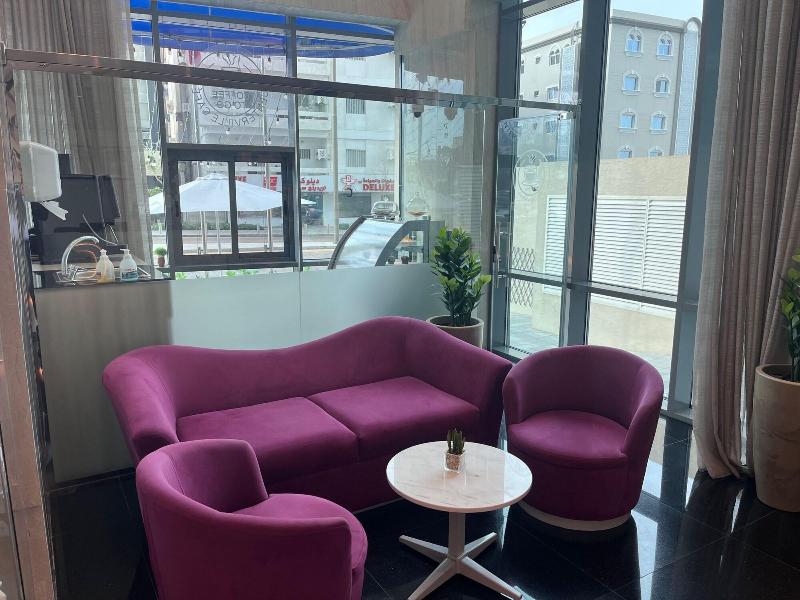 C - Hotel And Suites Doha - Lobi