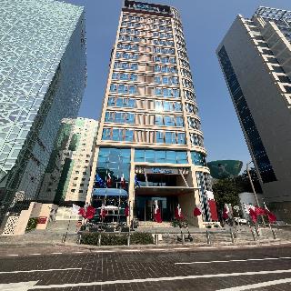 C - Hotel And Suites Doha otel fotoğrafı