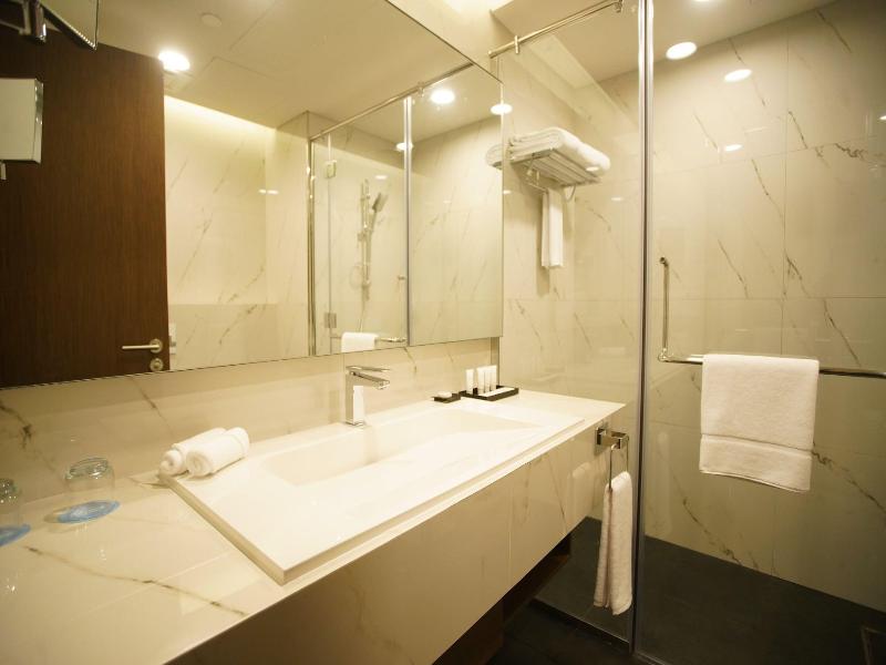 C - Hotel And Suites Doha - Oda