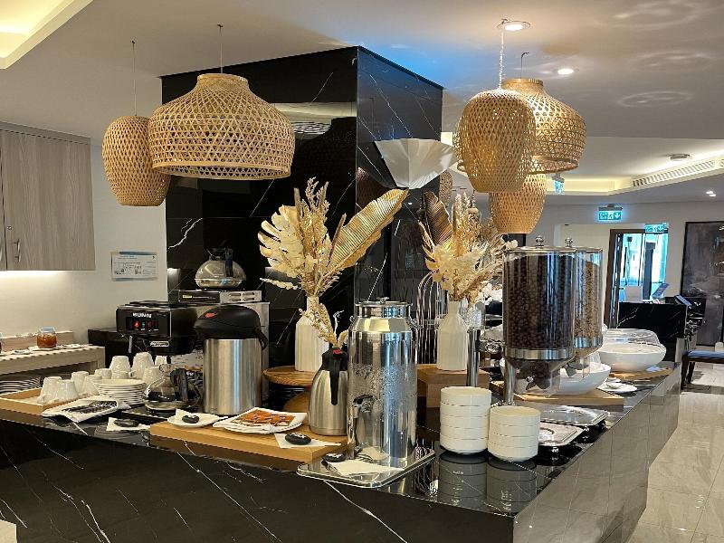 C - Hotel And Suites Doha - Restoran