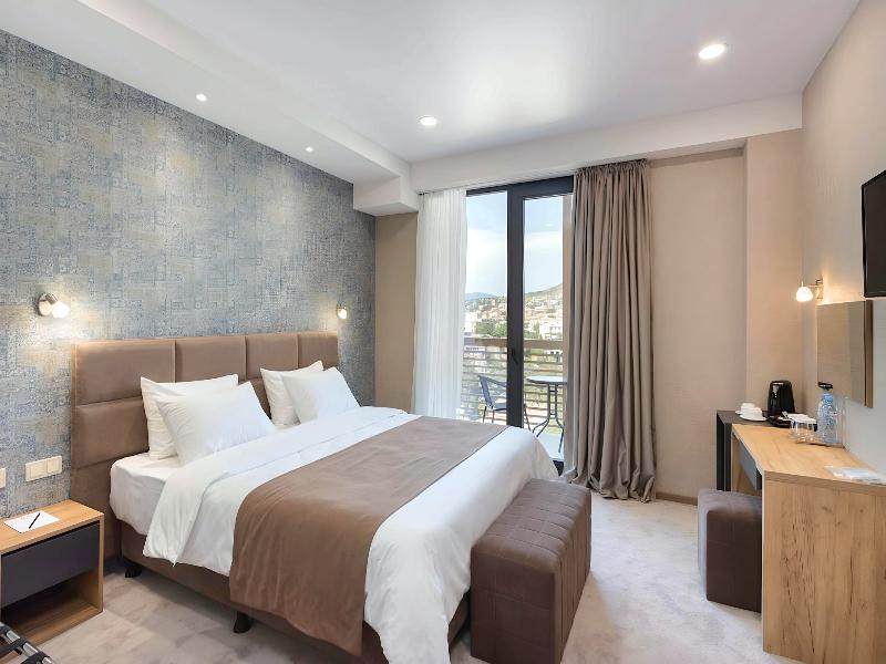 Brooch Boutique Hotel - Genel