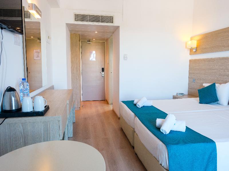 Kapetanios Bay Hotel Protaras - Oda
