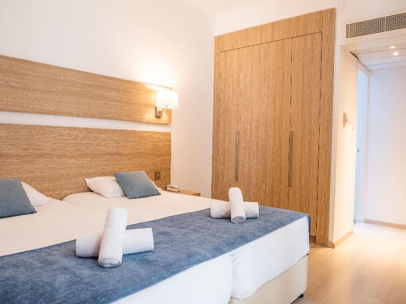 Kapetanios Bay Hotel Protaras - Oda